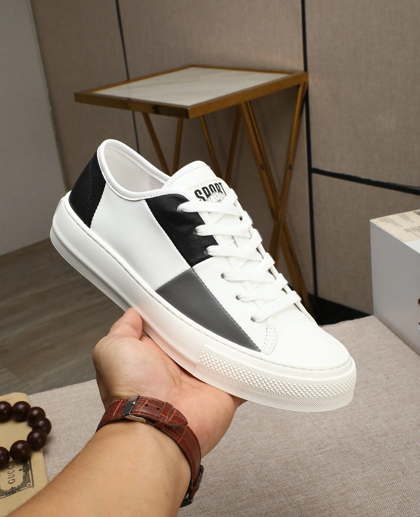 Men's men's shoes 💰440 GUCCI🔍🔍The latest model is on sale at the same time at the counter. Original calfskin imported from Italy, genuine leather lining, (high-end, noble, and classy) with exquisite workmanship. Sole: Original sole provided by the original factory, ⚠Exclusive double-layer movable molded sole super comfortable⚠, real shot 🎬The real thing is better🔍🔍"High quality·Follow the order" Code number 38-44